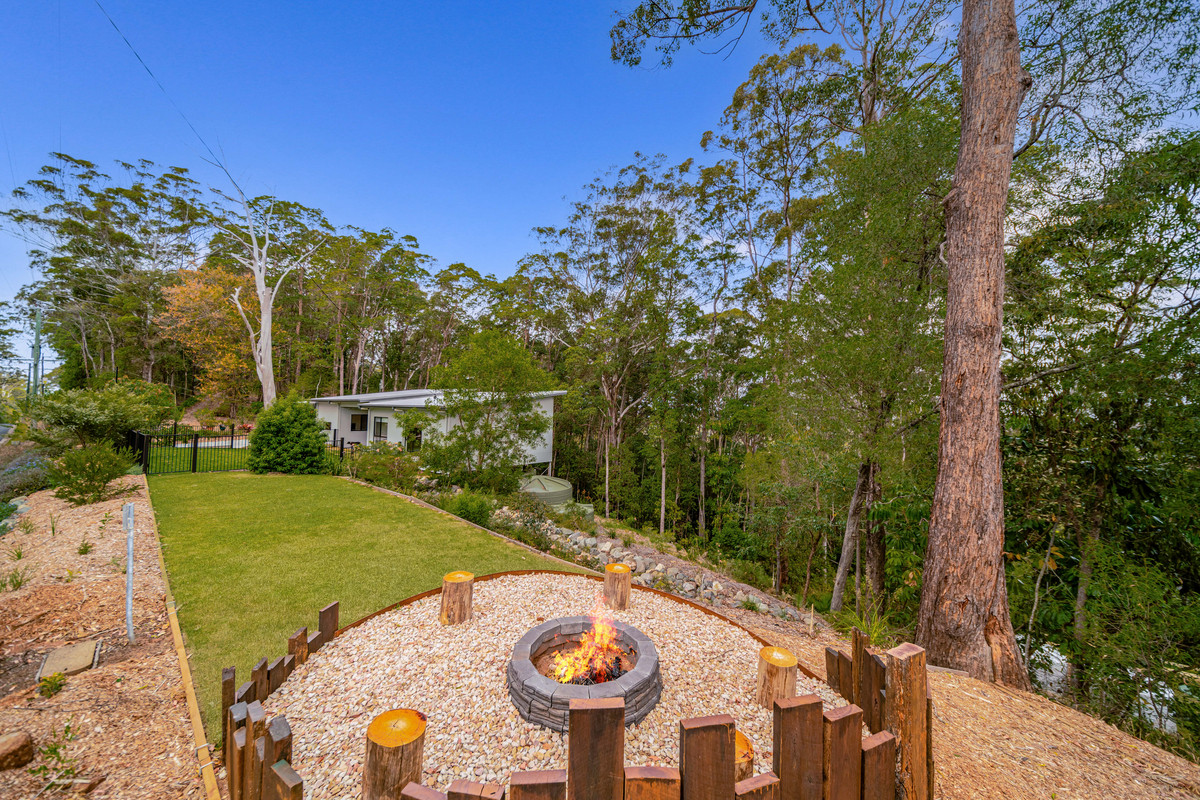 204 Upper Rosemount Road, Rosemount QLD 4560 Sinclair Property Group